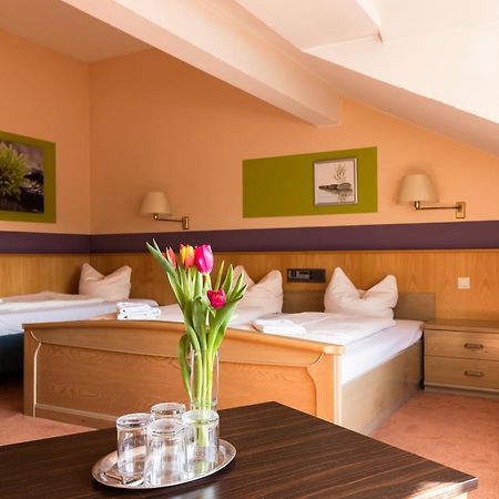 Hotelpension Zum Gockl Allershausen Exteriér fotografie
